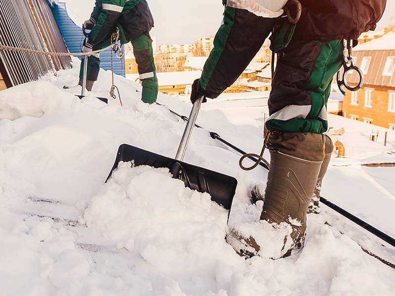 Snöskottning & Snöröjning Tak